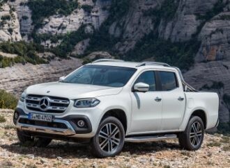 Suspensión de la producción nacional de la Clase X: Mercedes lo niega