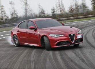 Alfa Romeo lanza los Giulia y Stelvio