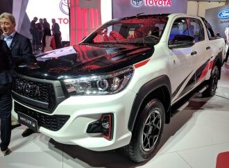 Toyota muestra la Hilux Gazoo Racing