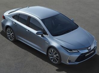 Toyota revela la nueva generación del Corolla sedán