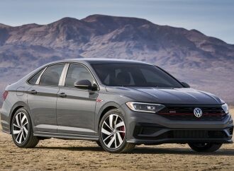 Volkswagen muestra el nuevo Vento GLi