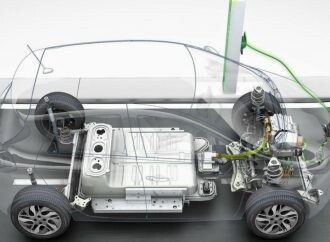 Amnesty acusa al auto eléctrico de no ser ecológico