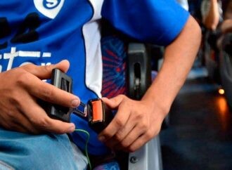 Es obligatorio el uso del cinturón en los micros de larga distancia