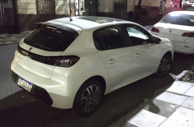 Cazan al nuevo Peugeot 208 nacional sin camuflajes
