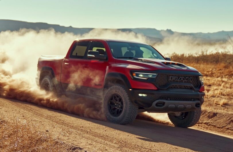 Ram 1500 TRX, con la F-150 Raptor en la mira