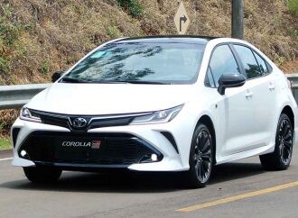 Toyota presentó el Corolla GR en Brasil. Llega en 2021