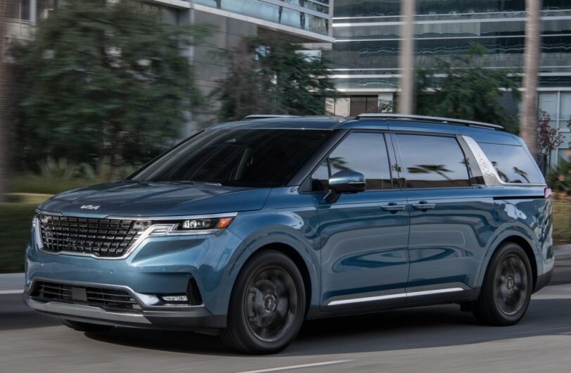 Kia lanza la nueva Carnival