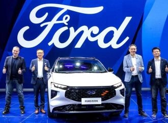 Ford asegura que el Evos no reemplazará al Mondeo