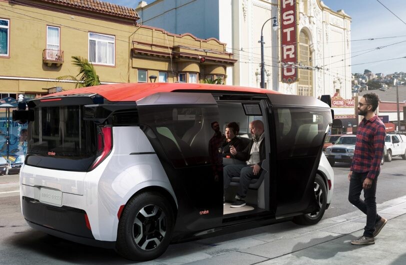 ¿Chau al manejo? GM comienza a producir su taxi autónomo