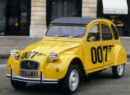 El Citroën 2CV de Bond cumple 40 años