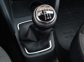 ¿Qué opciones hay en la reducida oferta de SUV compactos con caja manual?