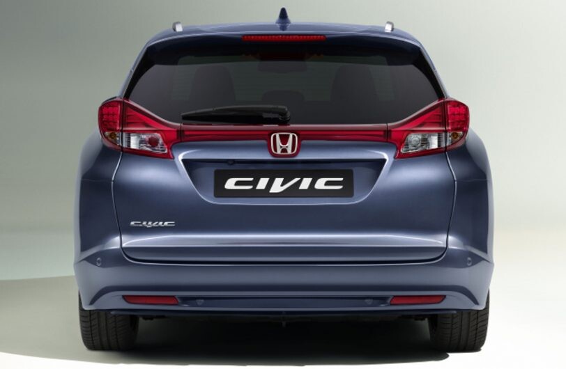 Honda prepara un Civic Cross para darle pelea al SUV del Corolla