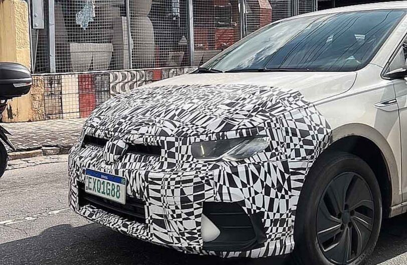 Volkswagen prueba el rediseño del Polo en Brasil