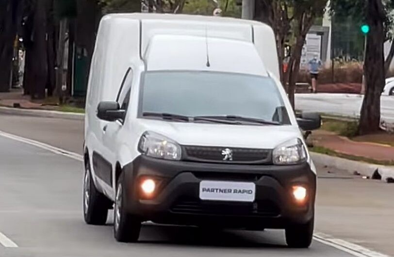 La Peugeot Partner Rapid se deja ver por completo
