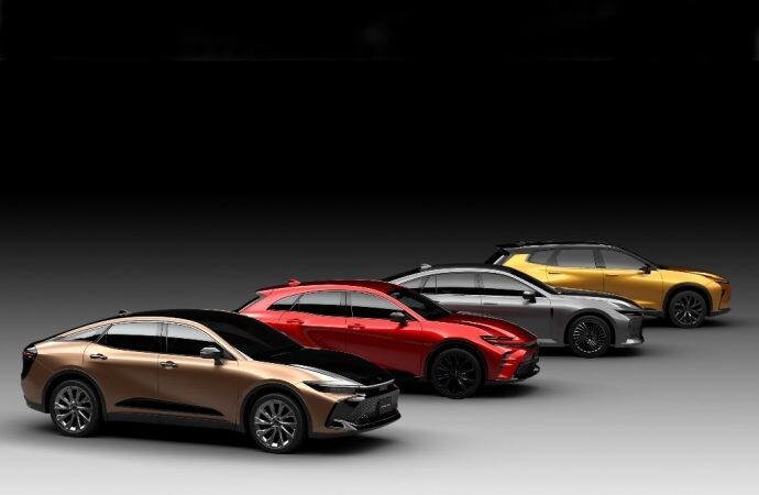 El Toyota Crown será una familia con cuatro variantes