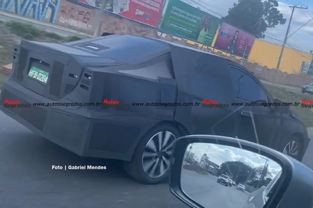 Citroën ya prueba su futuro sedán compacto regional