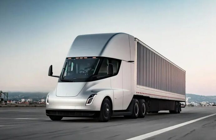 Tesla lanzará este año su camión eléctrico (Cybertruck en 2023)