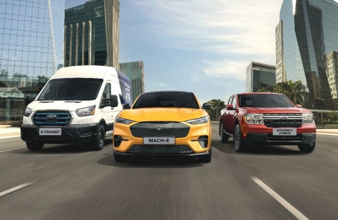 Ford venderá el Mustang Mach-E, la Transit eléctrica y la Maverick híbrida en la Argentina en 2023