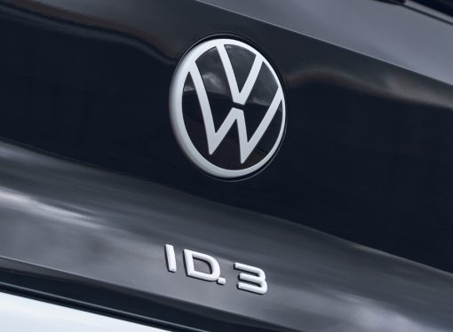 ¿Qué están haciendo las marcas con los nombres de los eléctricos?