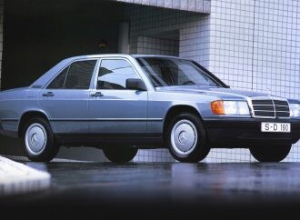 A 40 años del nacimiento del Baby-Benz, el Mercedes 190