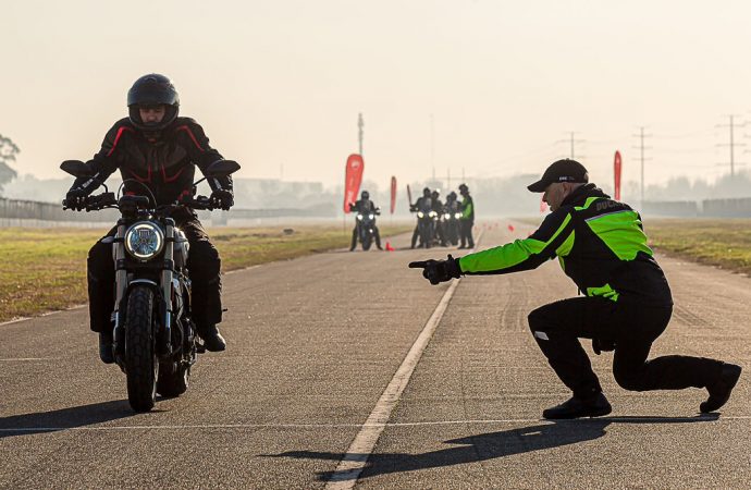 Ducati lanza su academia de conducción en la Argentina