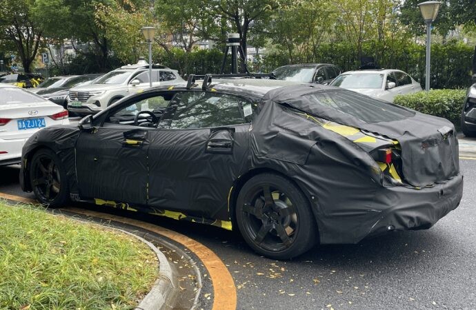 Lotus también tendrá un fastback eléctrico producido en China