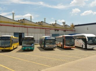 Mercedes produjo más de 110.000 chasis para buses en la Argentina