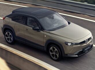 Mazda estrena un híbrido con motor rotativo