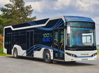 Descubrí toda la gama eléctrica de Iveco Bus a través de “Feel the blue pulse”