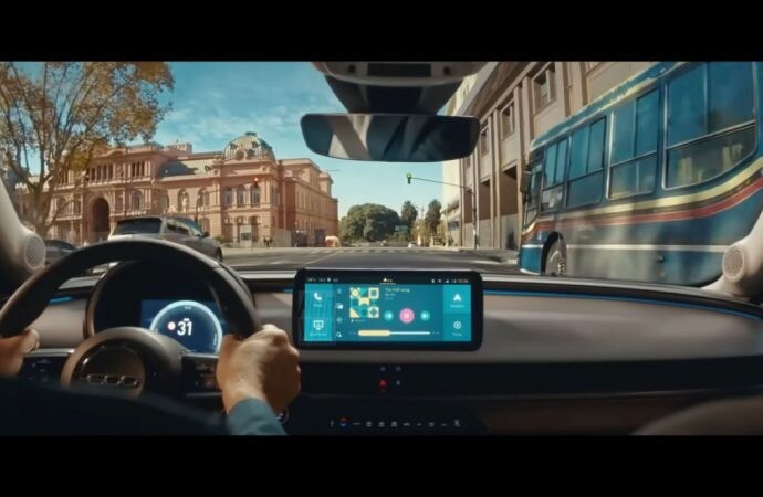 El interior del nuevo Fiat 600 se “descubre” en Buenos Aires