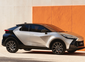 Toyota revela la nueva generación del CH-R