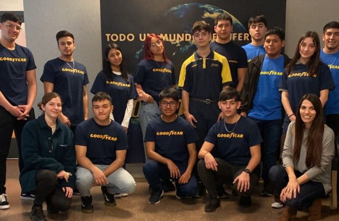 Goodyear Argentina capacita a jóvenes en el oficio de gomería junto a Fundación Pescar