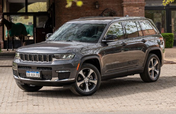 Jeep ofrece nuevos datos sobre el Grand Cherokee que lanzará en breve