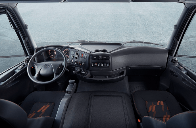 Diseño ergonómico. El confort del Mercedes-Benz Atego 1729 automatizado