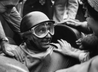 Comienza la producción de la serie oficial de Fangio