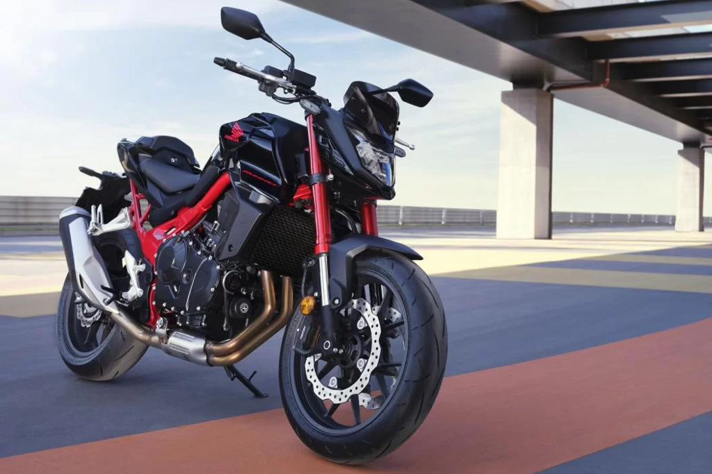 Honda lanza la CB750 Hornet