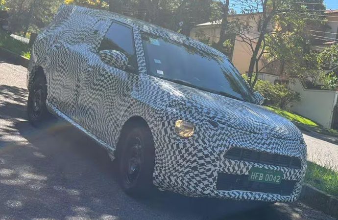 Citroën ya prueba en Brasil el tercer modelo de la familia del C3