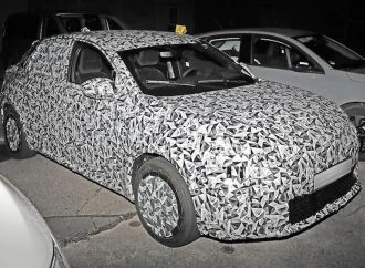 El nuevo Lancia Ypsilon será un clon de los 208 y Corsa