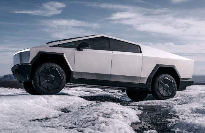 Tesla ya vende la Cybertruck: todas las especificaciones