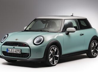 Mini lanza el renovado Cooper en Argentina