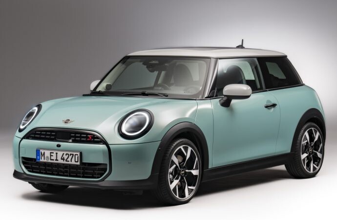 Mini lanza el renovado Cooper en Argentina