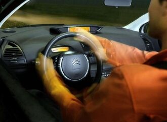 Soluciones olvidadas: el volante con centro fijo de los Citroën