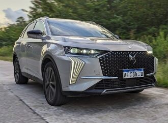 Prueba: DS 7 Rivoli 215 AT8
