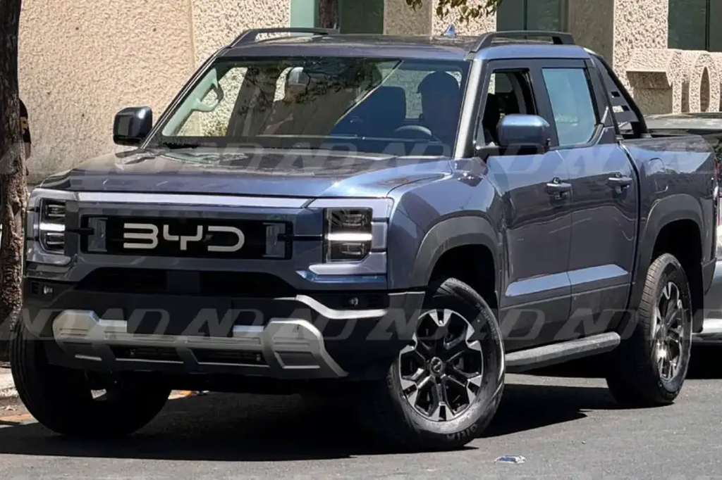 La pick up híbrida anti Hilux de BYD, al desnudo en México