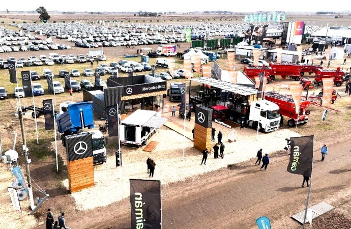 Compromiso con el agro: Mercedes-Benz Camiones y Buses, protagonista en Agroactiva 2024