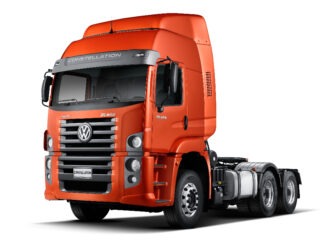 Volkswagen lanza dos Constellation para el segmento extrapesado