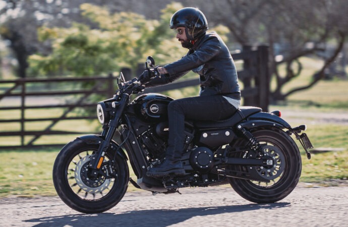 Keeway lanza la V302C en Argentina