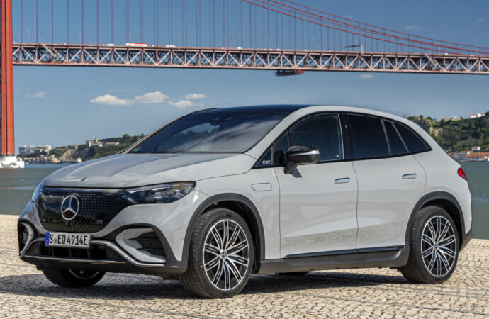 Mercedes lanzará el EQE eléctrico este año en Argentina