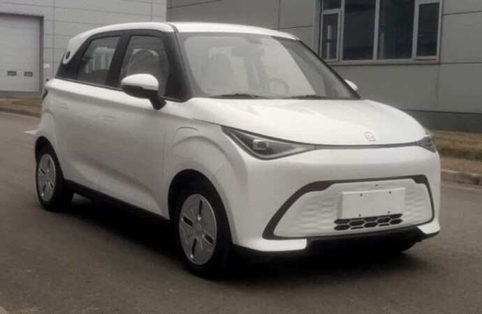 Chery lanza un nuevo QQ en China, casi un clon del Smart #1