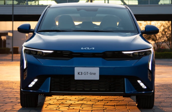 ¿Cómo quedó el Kia K3 frente a sus rivales?